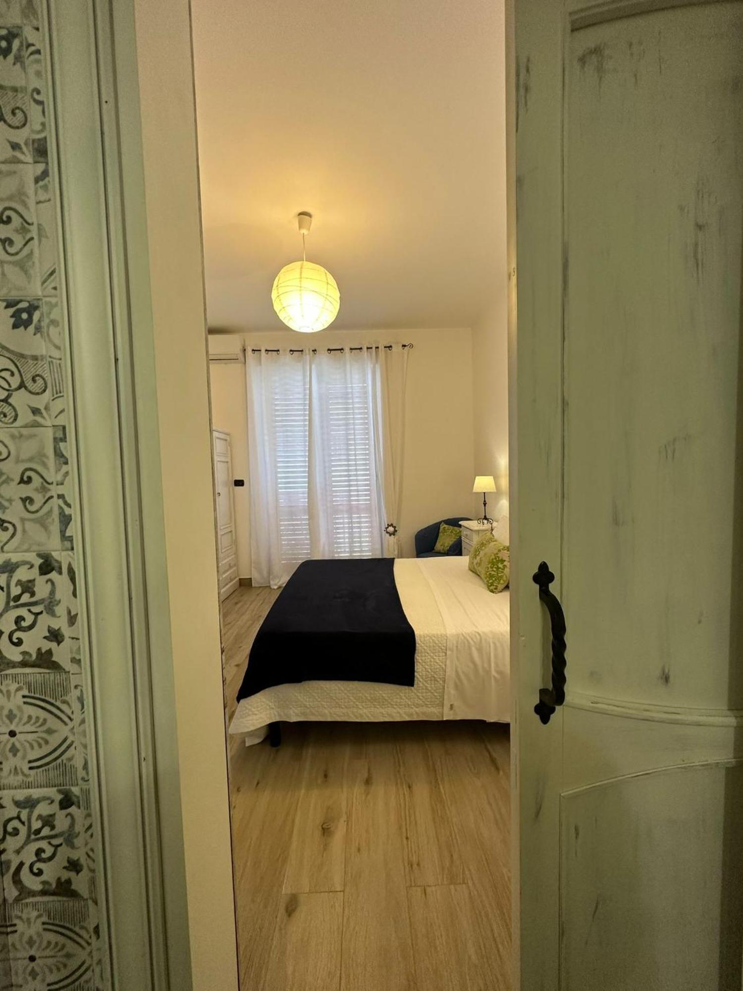 Civico 98 Hotel Milazzo Bagian luar foto